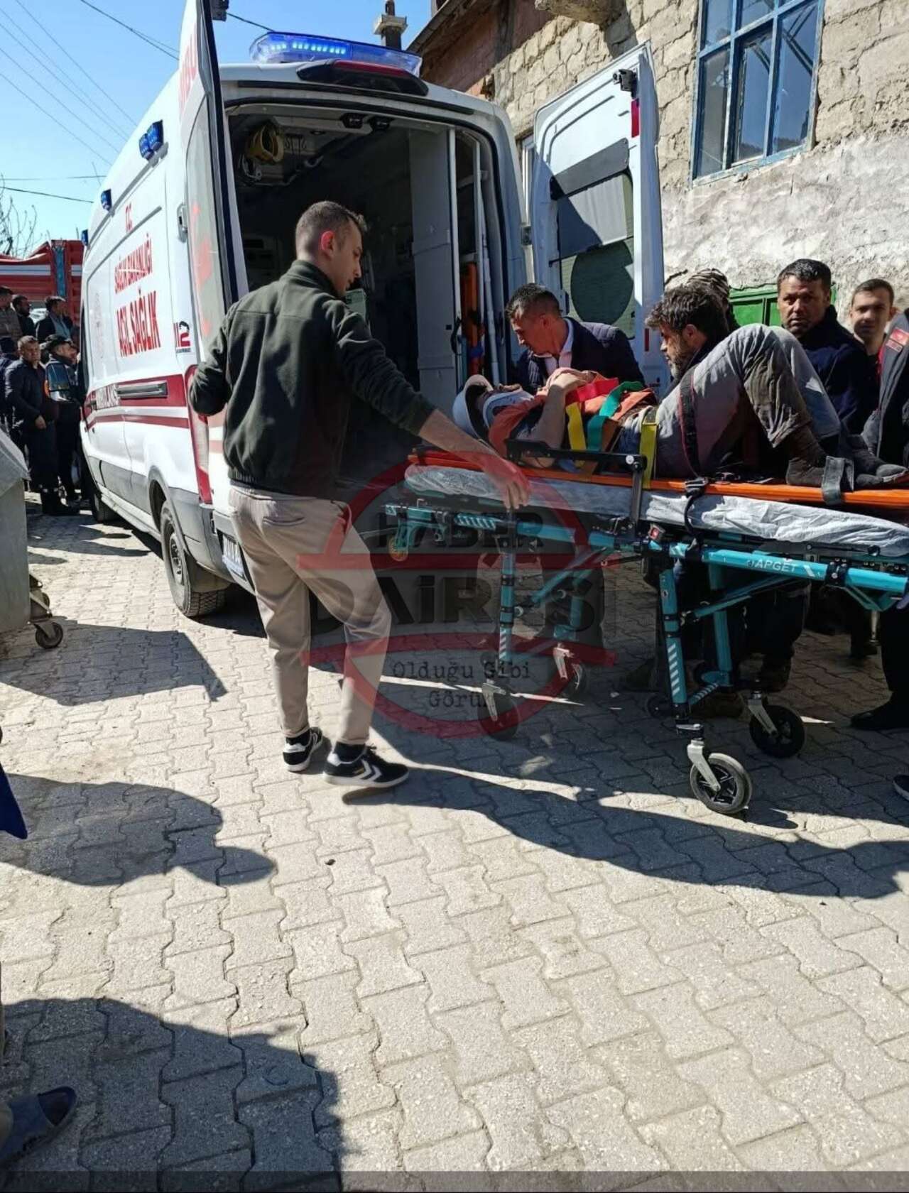 Konya’da kamyon evin duvarına çarptı! Ekipler sürücü Kamil Ayvaz için zamanla yarıştı 5